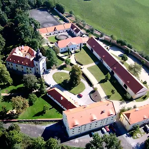 Pytloun Chateau Ctenice Szálloda