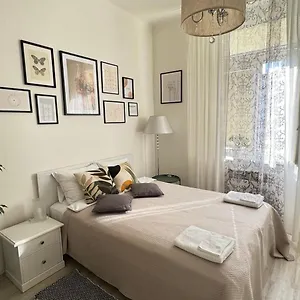 Homelike Apartmán