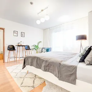 Roomcity Awakeon Apartmán